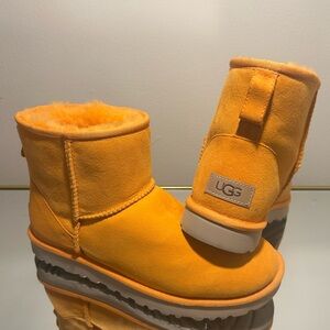 UGG Vibrant Orange Boots 🧡